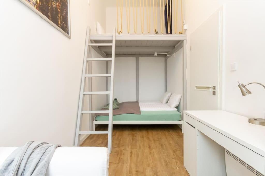 Artwall By Nw Appartement